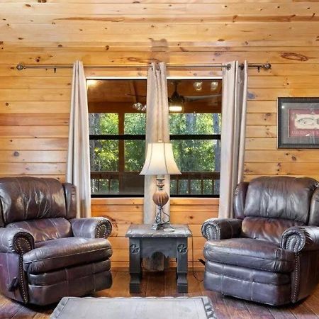 Appartamento Misty Moonlight, Sleeps 4, Mountain Cabin Broken Bow Esterno foto